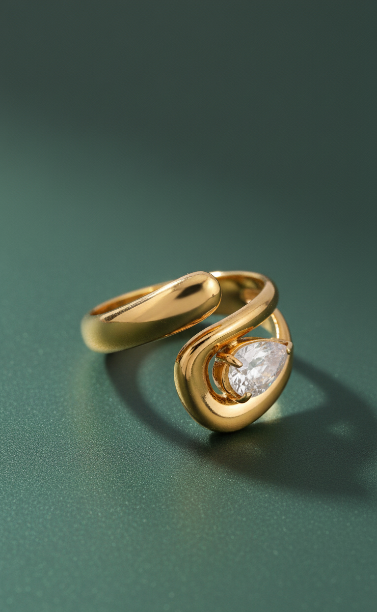 Anel dourado Lágrima
