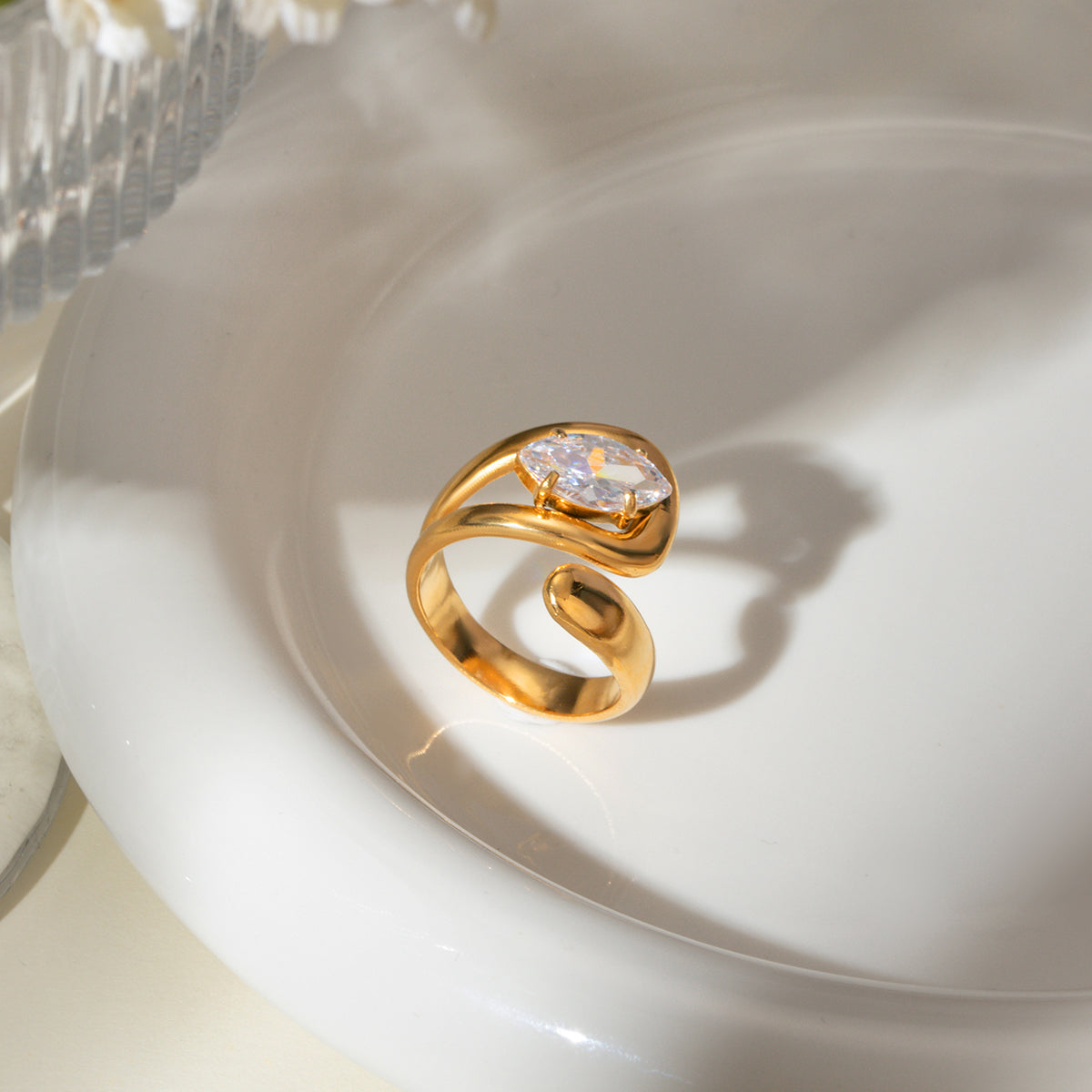 Guterrie Anel Dourado Lágrima