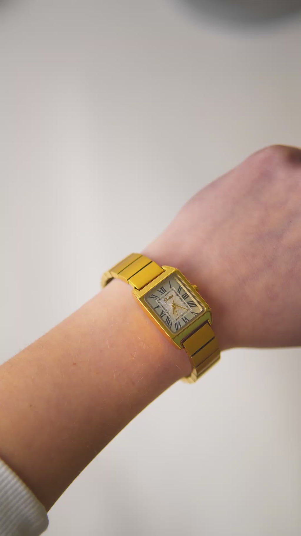 Scottie Signorile Gold